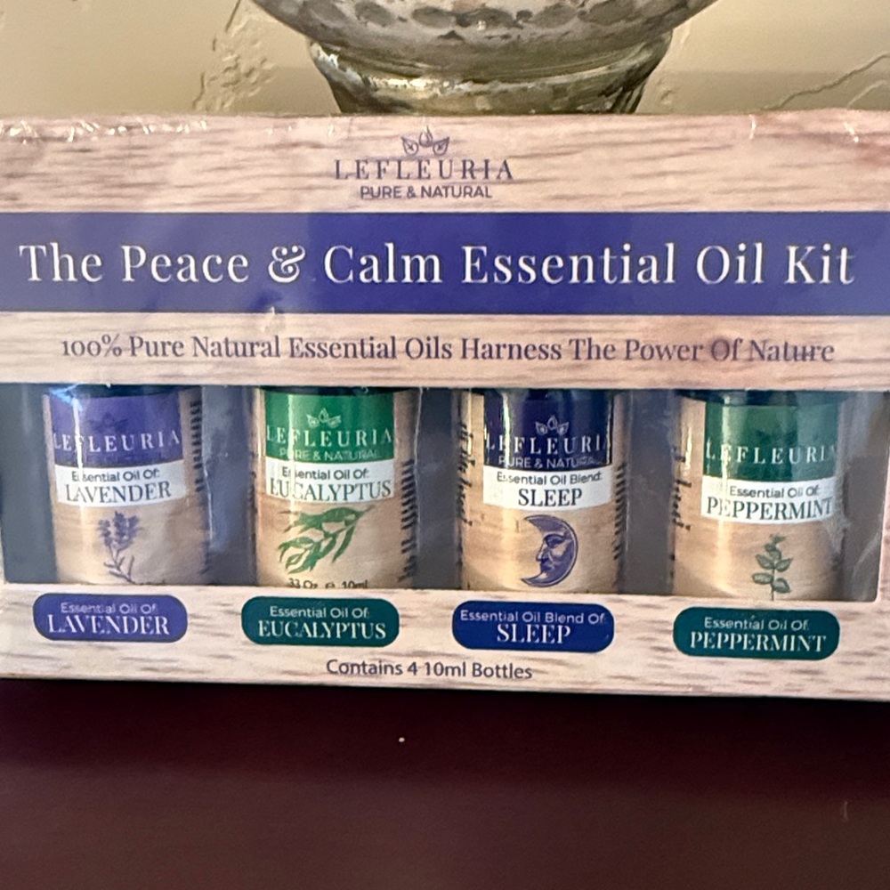 NWT Lefleuria Peace & Calm Essential Oil Kit - Picture 2 of 6